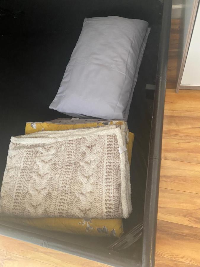 Private Room And Bathroom With Private Entrance Near Warwick Town Centre 外观 照片
